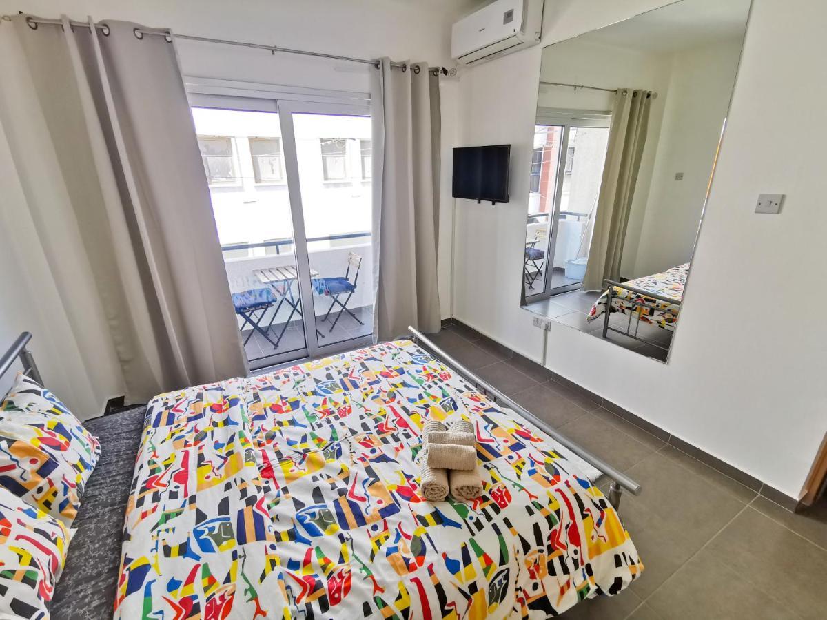 Beachy Keen City Apartment Larnaca Esterno foto